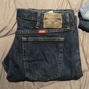 men’s wrangler jeans. size 36x32
